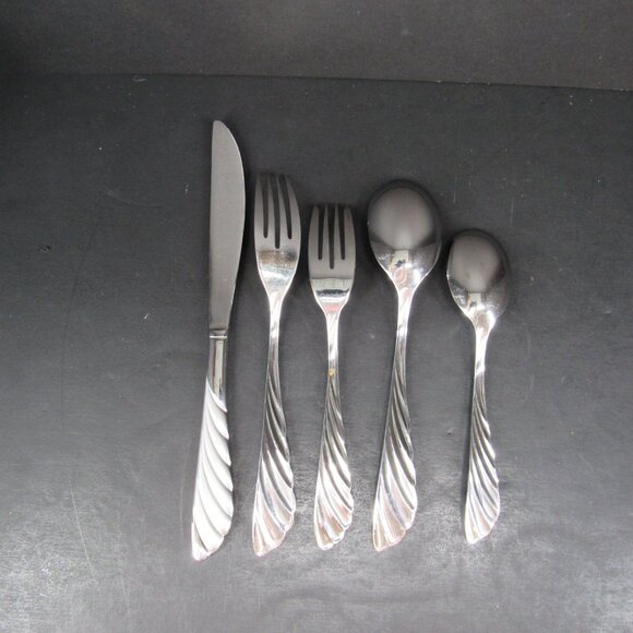 Cuisinart Stainless Frosted Feather Handle Flatware CP-01-LA43 Set of 5 Pieces - Picture 4 of 6